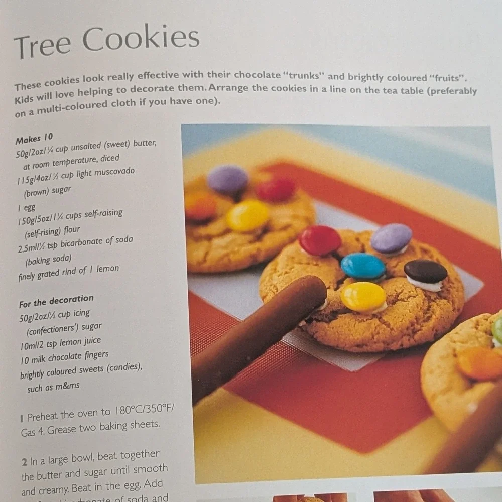 The Cookie and Biscuit Bible Catherine Atkinson Hardcover 400 Recipes 2007‎ ISBN